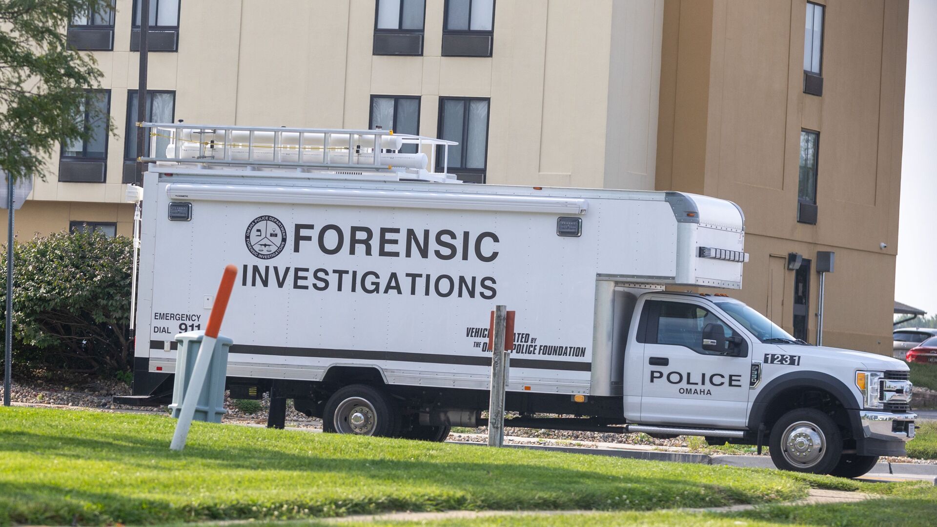 081225-owh-new-fbi-cm02.JPG